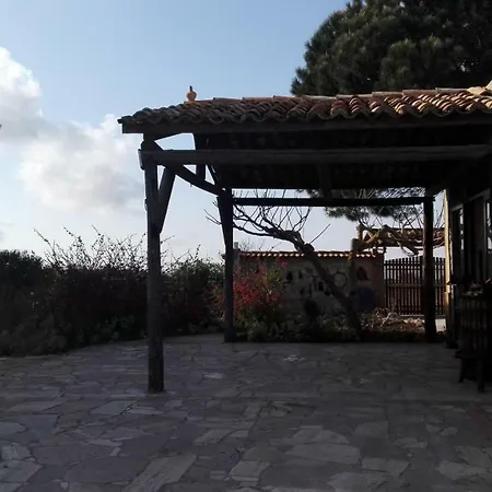 In Affitto Con Veranda E Parcheggio בית הארחה Zungri