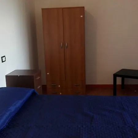 In Affitto Con Veranda E Parcheggio *