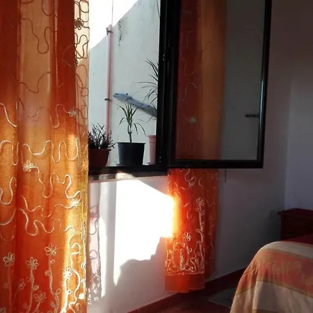 בית הארחה In Affitto Con Veranda E Parcheggio Zungri